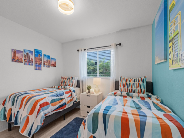 Luxury Cape Coral Retreat - 4 Bedroom Home with Private Pool